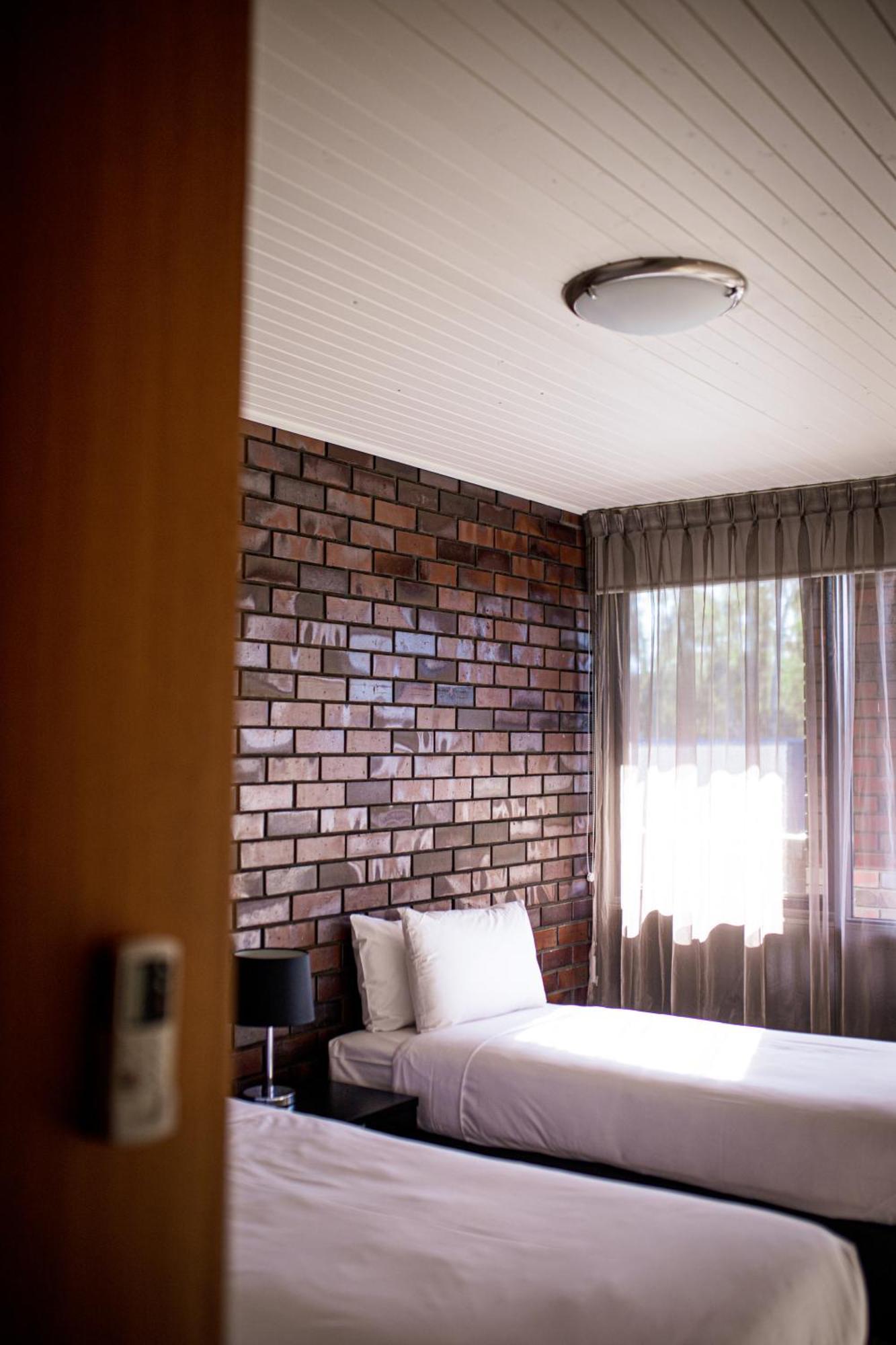 Echuca Nirebo Motel Extérieur photo